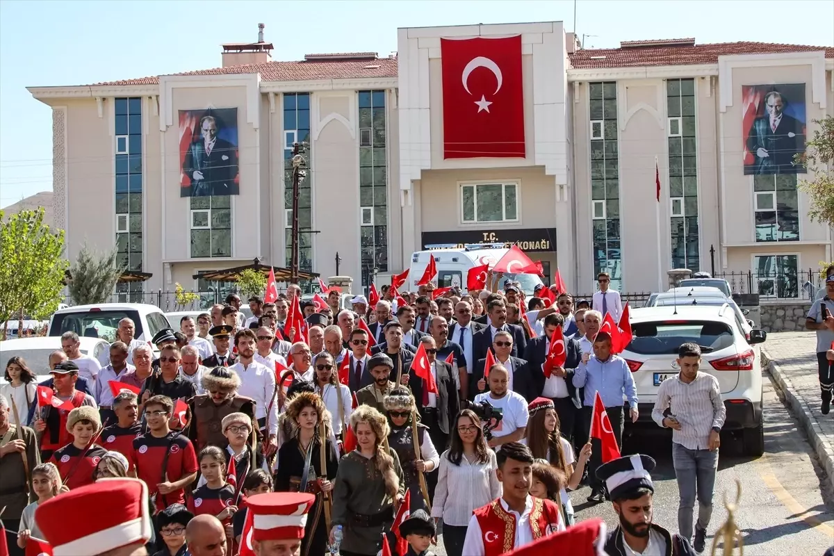 Darende’de Geleneksel Zengibar Karakucak Güreş ve Kültür Festivali Başladı