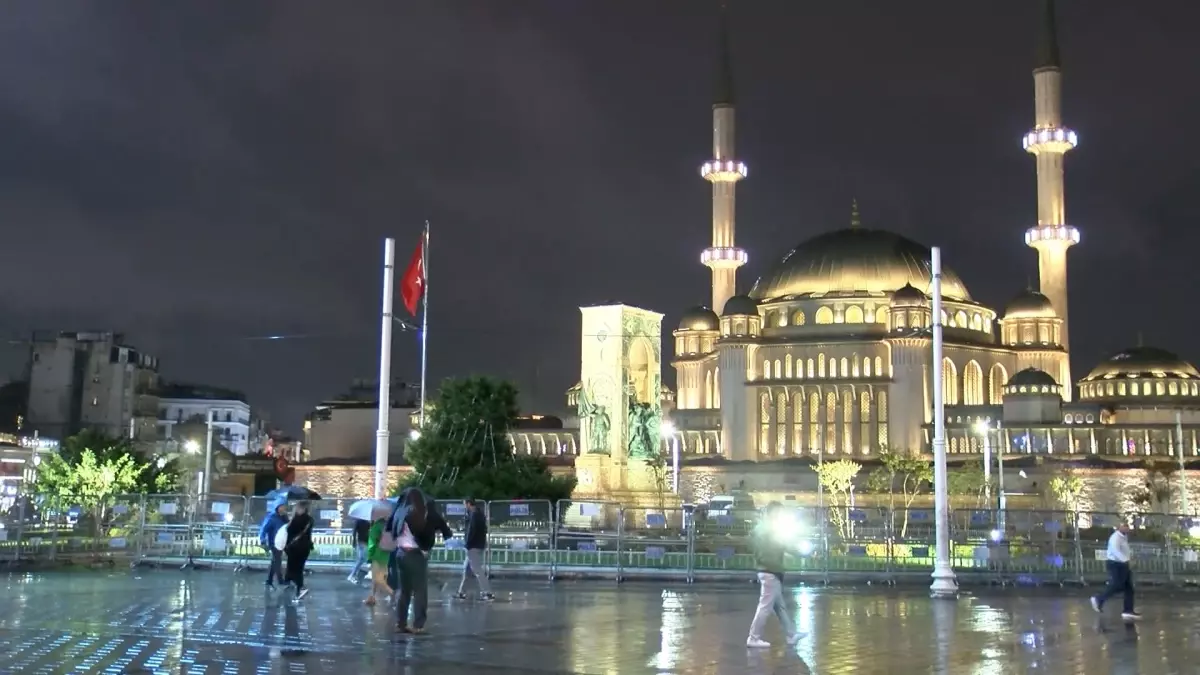 İstanbul’da Sağanak Yağış