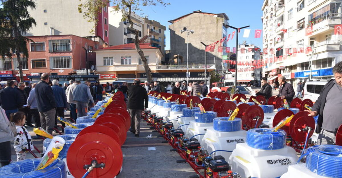 Görele’de kahverengi kokarca ile mücadele için ilaçlama makinesi dağıtıldı