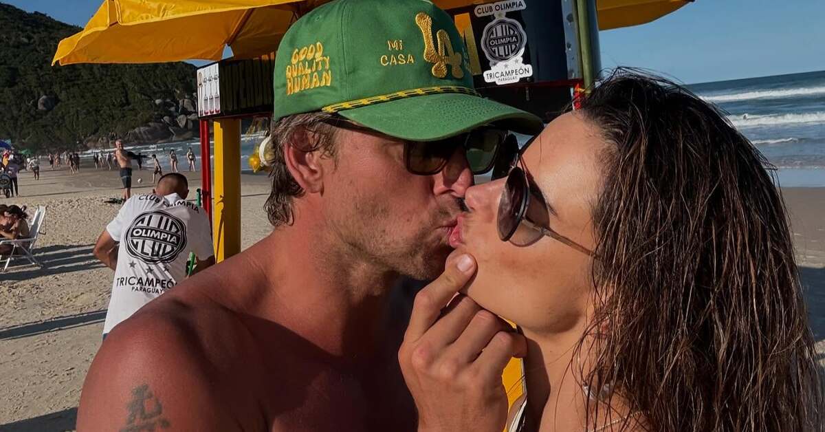 Alessandra Ambrosio sevgilisi Buck Palmer ile aşk tatilinde